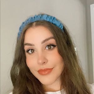 Meet your Posher, Tania